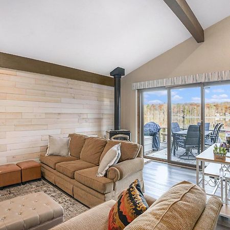 Quiet And Cozy Lakefront Home Near Mt Boyne Gaylord Buitenkant foto