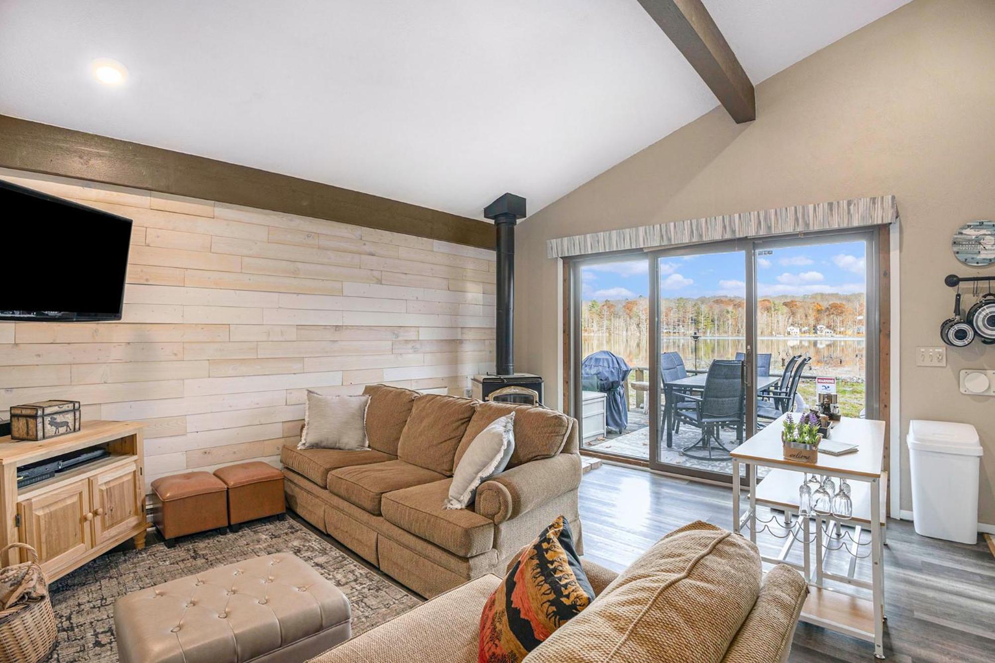 Quiet And Cozy Lakefront Home Near Mt Boyne Gaylord Buitenkant foto