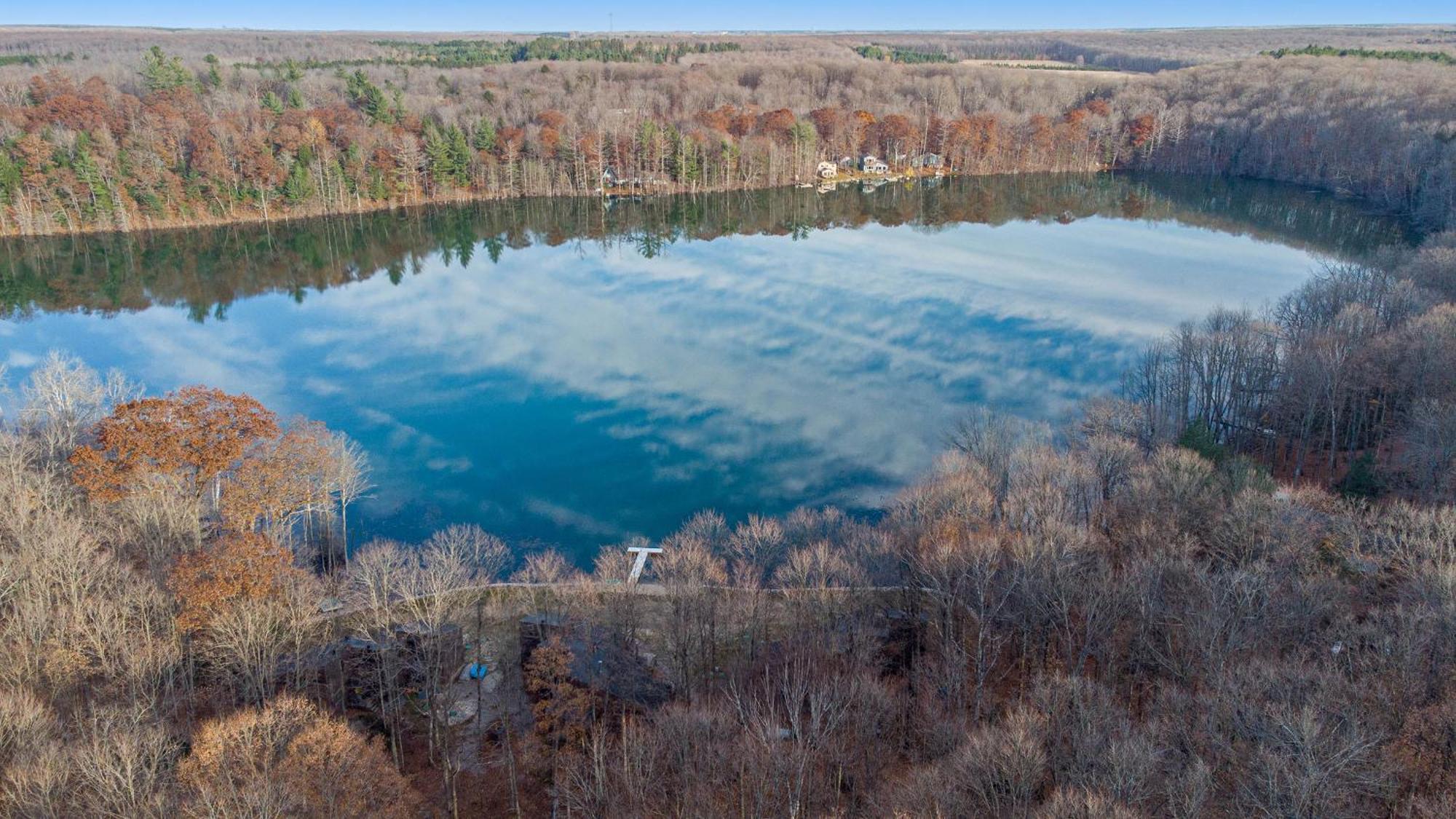 Quiet And Cozy Lakefront Home Near Mt Boyne Gaylord Buitenkant foto